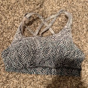 Lululemon sports bra